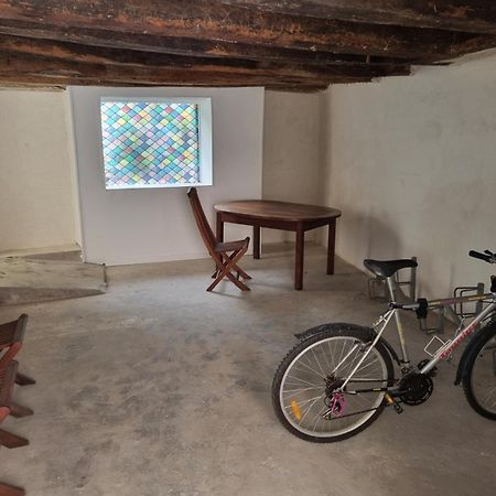 Hotel Fenetre Sur Cour Du Docteur Privey - Secure Park Bike - Voie Bleue Tournus Esterno foto